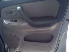 2005 TOYOTA TUNDRA, SILVER, SR5, CREW CAB, 4.7L, AT. 2WD.  Z25990